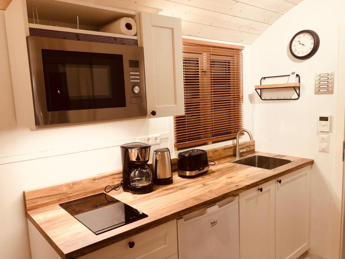 Zirkuswagen Mit Outdoor Whirlpool Und Garten Petershagen-Eggersdorf Exterior photo